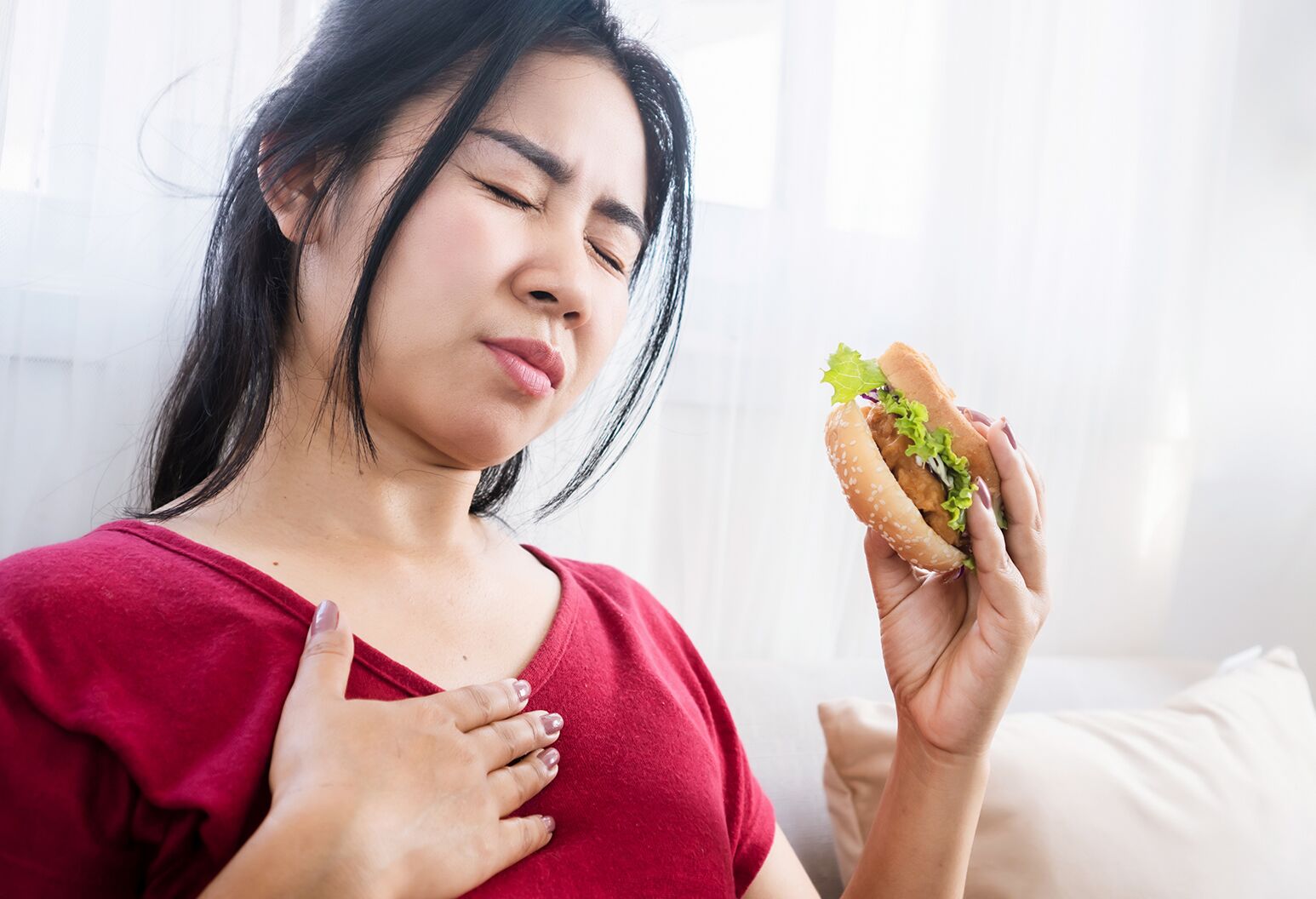 Chest Discomfort After Eating Causes and Management